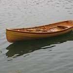 деревянная лодка