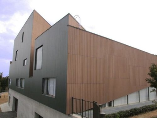 Обзор материалов для облицовки фасада и цоколя здания